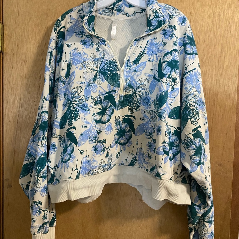 Fabletics Cream Pullover